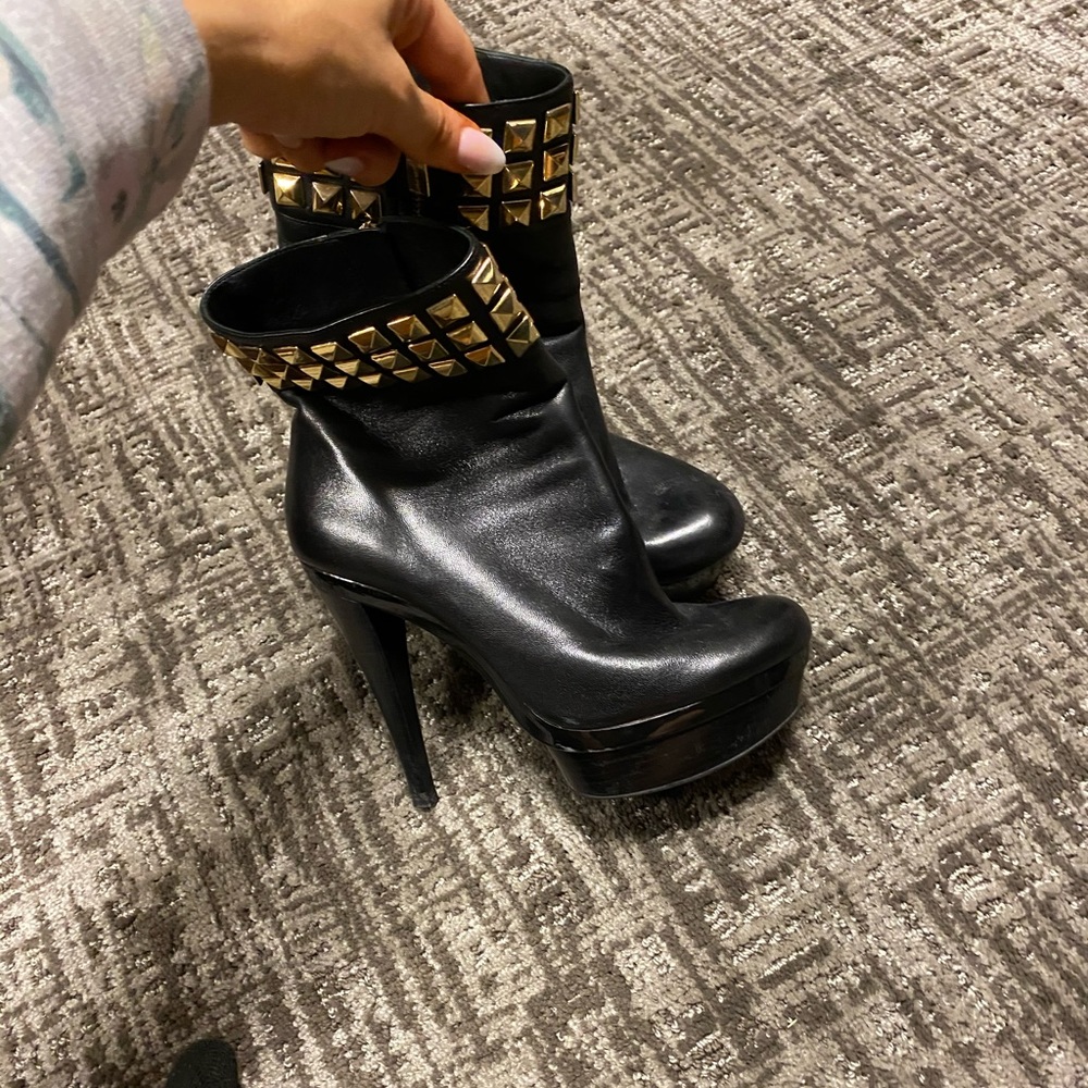 Micheal Kota Black Booties
